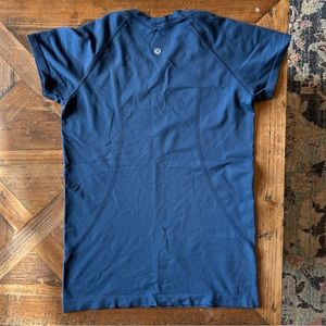 Lululemon Swiftly Tech short sleeve